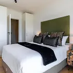Diamond Views - Luxury Sea Point Apt With Views