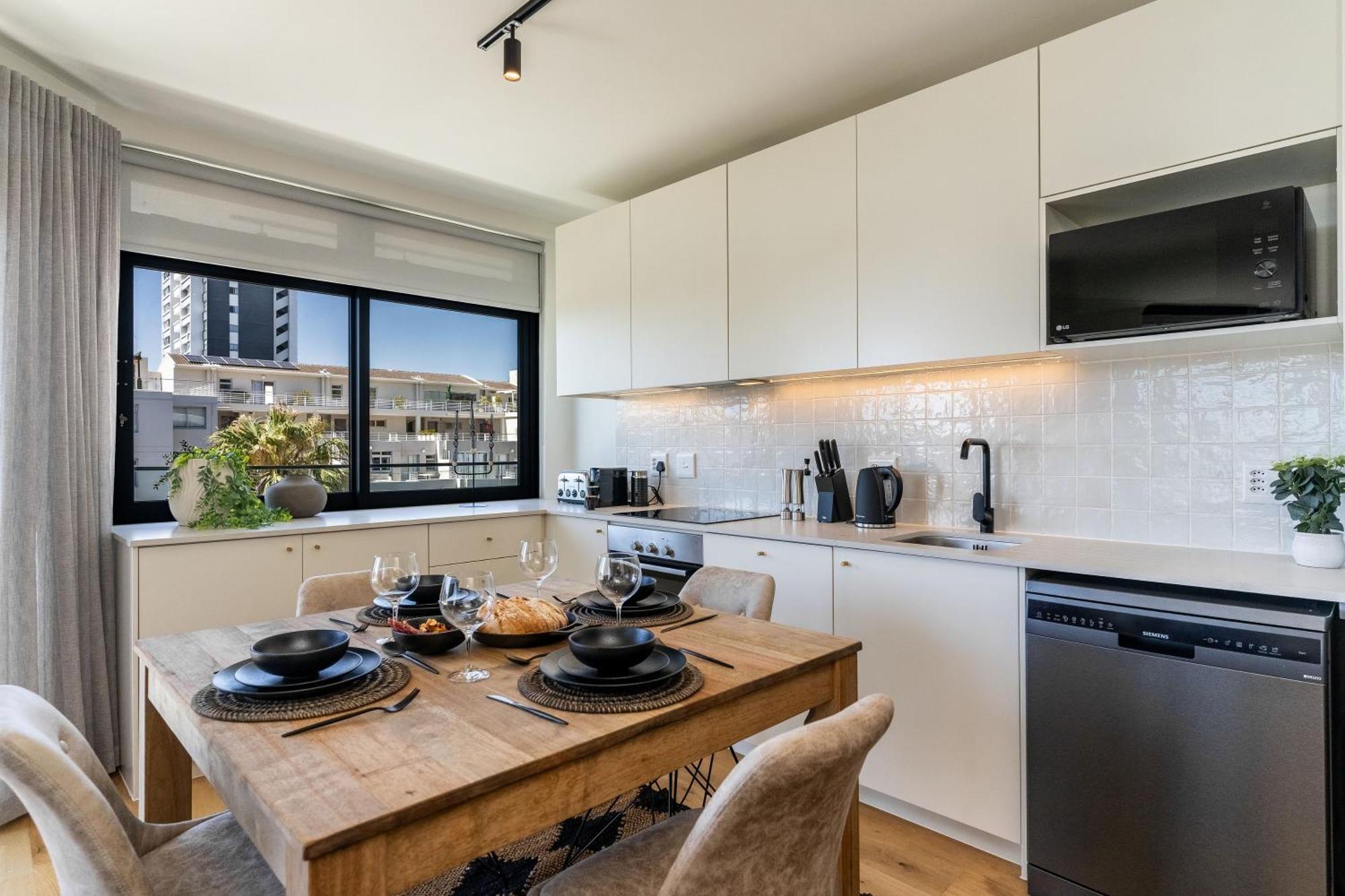 Diamond Views - Luxury Sea Point With Views