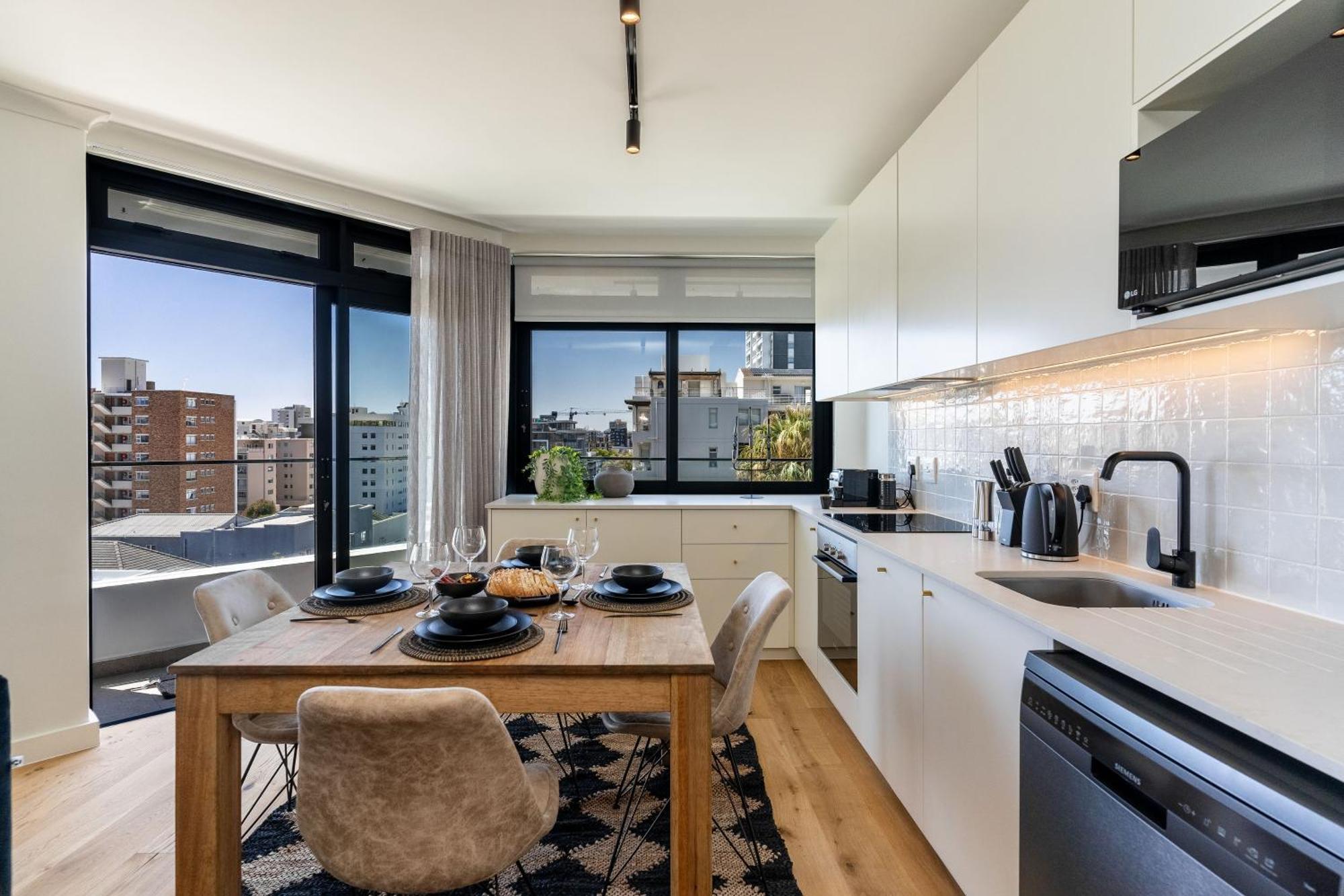 Diamond Views - Luxury Sea Point With Views